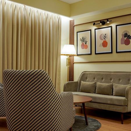 M2 Square By Monday Premium Hotel Нагпур Екстериор снимка