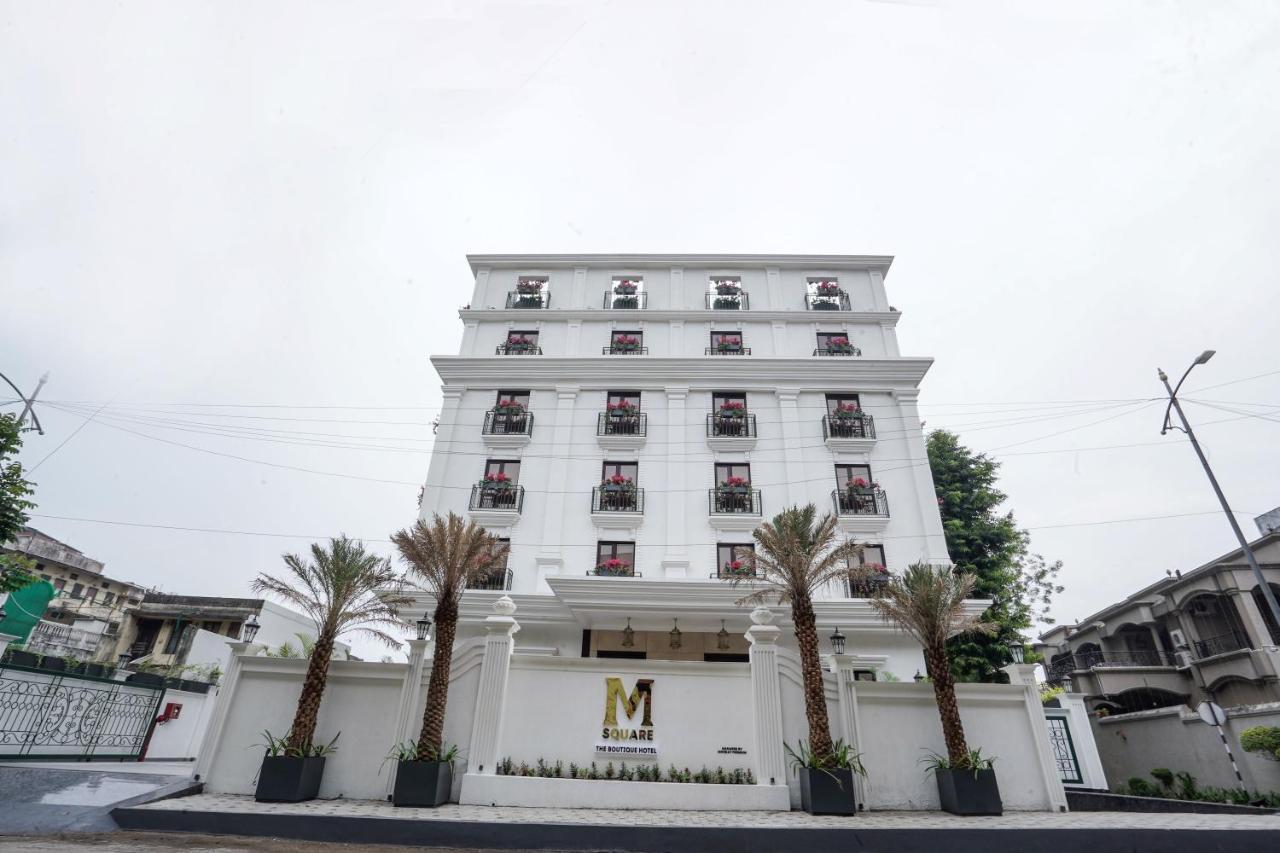 M2 Square By Monday Premium Hotel Нагпур Екстериор снимка